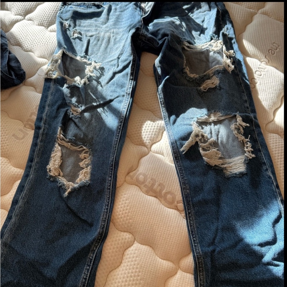 Pair of KanCan Distressed Jeans size 15